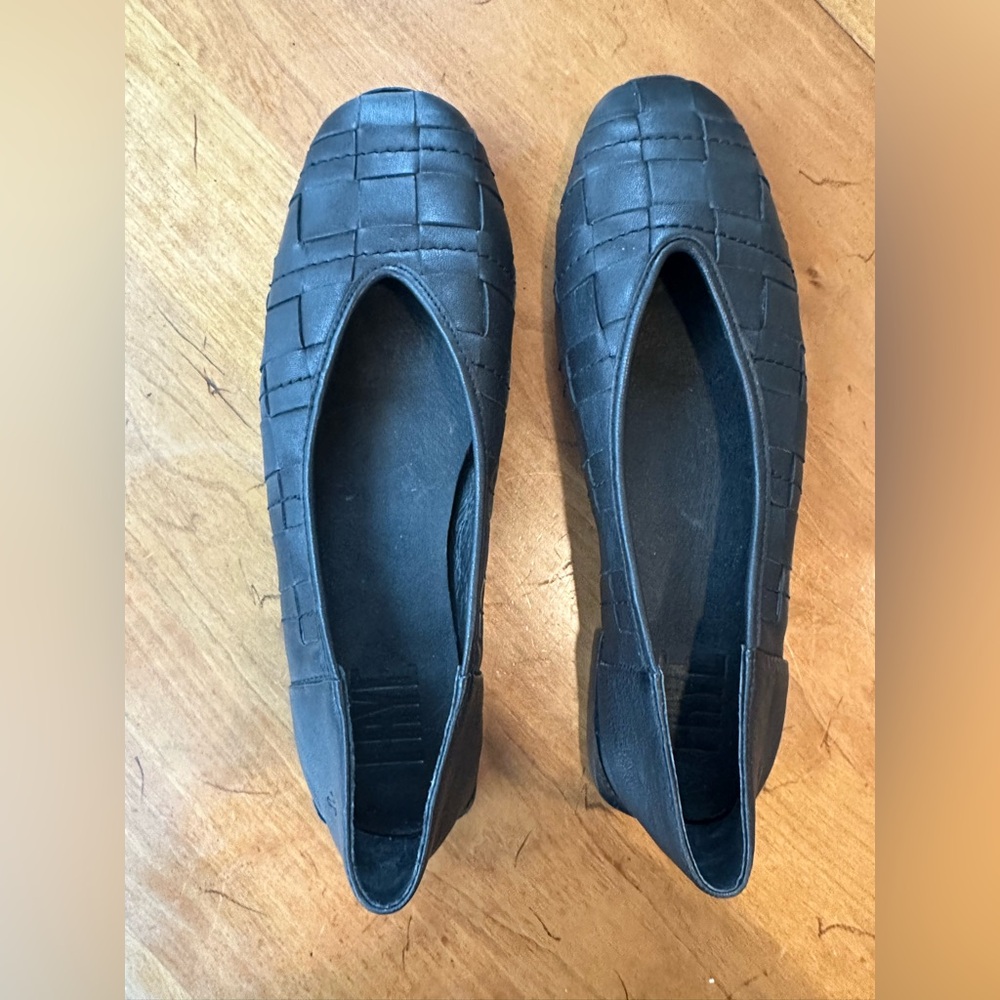 Frye Claire Woven Leather Ballet Flats in black size 9 - Picture 2 of 10